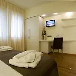 Hotel Napoleon 3*