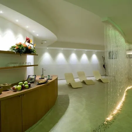 Napoleon Hotel 3*