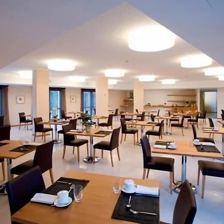 Отель Napoleon 3*