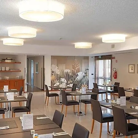 Hotel Napoleon 3*