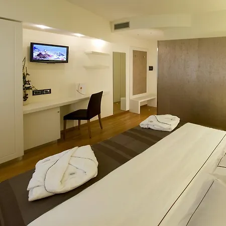 Napoleon Отель Кераско